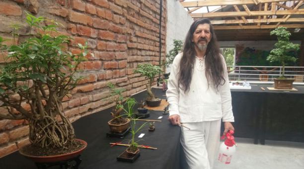 Favio Delgado es un experto en bonsái y dictara talleres en el Museo Interactivo de Ciencias (MIC). Foto: ÚN
