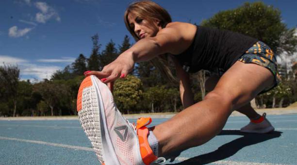 Catalina Jaramillo es entrenadora. También corre y hace ejercicios con el peso de su cuerpo. Foto: Colaboración Reebok / Diego Pallero/ ÚN