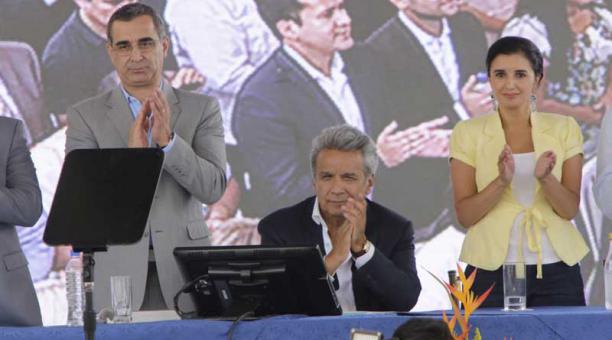 El presidente Lenín Moreno, Rosana Alvarado y Gustavo Jalkh este viernes 8 de septiembre del 2017. Foto: Julio Estrella / ÚN