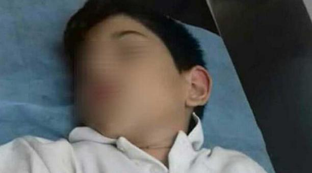 La imagen de un niño en un hospital circuló en redes sociales. Foto: captura