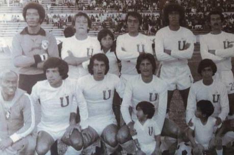 Fila de arriba, 2do a la izq. Victor Tobar debutó en Liga de Quito en 1979. Foto: Cortesía