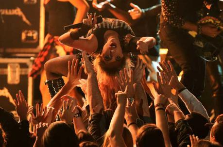 Lady Gaga y Metallica en de los Premios Grammy. Foto: AFP