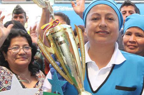 Patricia Sanbase, del mercado Rumiñahui, fue una de las ganadoras del 2016. Foto: Archivo
