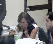 La exjueza Lorena C. rindiendo su declaración desde las 14:00 de este jueves 1 de diciembre en la Fiscalía de Guayaquil. Foto: Washington Paspuel / ÚN