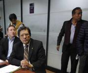 Comision de Mesa trata el pedido de remocion del Alcalde, la reunion fue sin acceso a la prensa. Foto: Vicente Costales / ÚN
