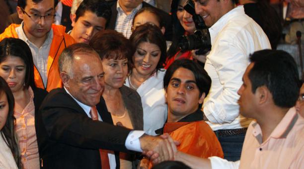 Paquito Moncayo, el sábado, tras aceptar la candidatura presidencial por la Izquierda Democrática. Foto: Patricio Terán / ÚN