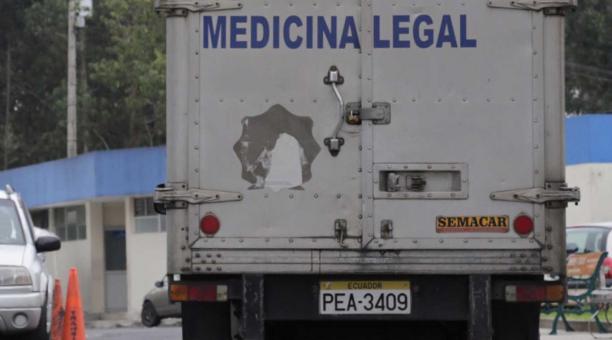 ARCHIVO, ALFREDO LAGLA / ÚN Los familiares llegaron hasta las instalaciones de Medicina Legal para retirar el cuerpo.