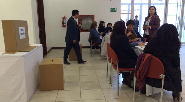 Las elecciones se realizan luego de que el Consejo Superior desconociera al rector designado, en noviembre de 2015, César Montaño. Foto: Betty Beltrán/ EL COMERCIO
