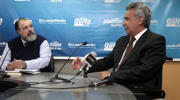 Entrevista al candidato presidencial Lenín Moreno en Radio Quito y Ecuadoradio la mañana del 4 de enero del 2017. Foto: Patricio Teran A. / ÚN