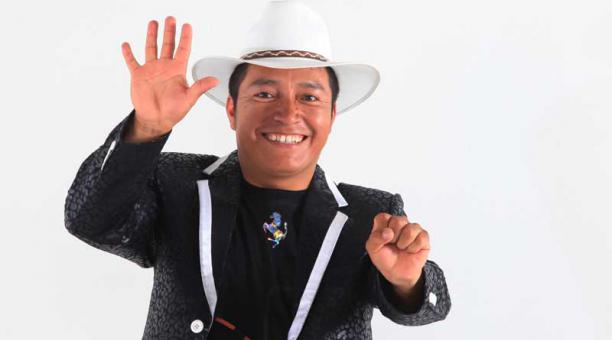 El popular cantante de Guamote cantará en el escenario denominado Prende Todo. Zapatee al ritmo de la electro-chicha de temas como Torres Gemelas. Foto: Archivo