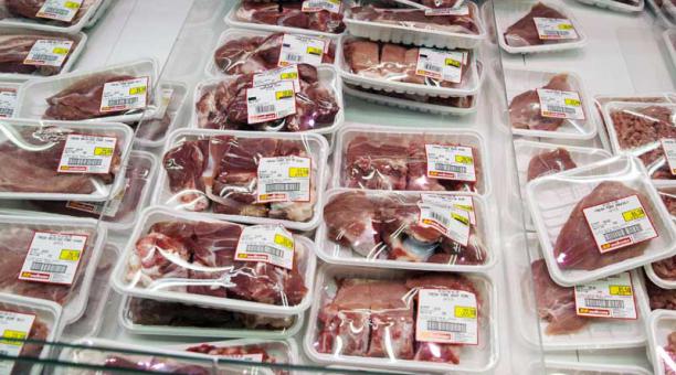 Hong Kong, el segundo mayor importador de carne brasileña después de China, acordó suspender temporalmente y como "medida de precaución" la importación de este producto tras el escándalo surgido en el país sudamericano. Foto: EFE