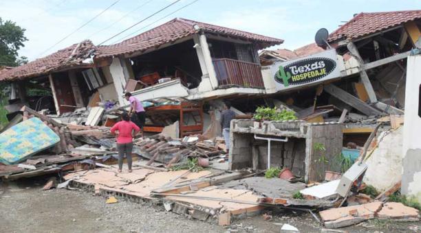 Imagen del 17 de mayo del 2017 de Pedernales en Ecuador, un mes despúes del terremoto. Foto: Juan Carlos Pérez para EL COMERCIO
