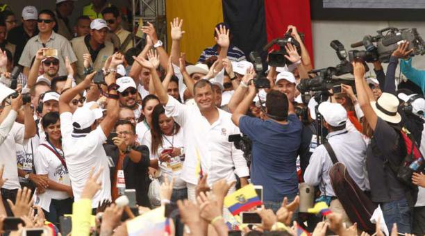 Rafael Correa durante la sabatina 523 desde el Parque de Samanes. Foto: Joffre Flores / ÚN