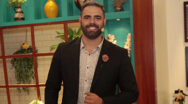 El presentador de televisión se degradó el color del pelo y de la barba tras su salida de ‘Calle 7’. Ahora conduce el matinal de GamaTV. Foto: Mario Faustos / ÚN