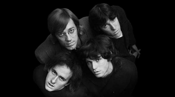 Los integrantes de la banda The Doors Ray Manzarek y John Densmore (arriba), Robby Krieger y Jim Morrison (abajo). Foto: Portal oficial de la banda