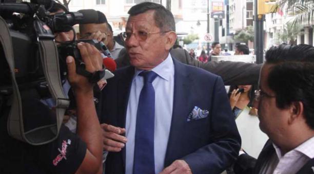 Carlos Villacís, presidente de la Ecuafútbol, acudió a la Fiscalía Provincial del Guayas. Foto: Joffre Flores / ÚN
