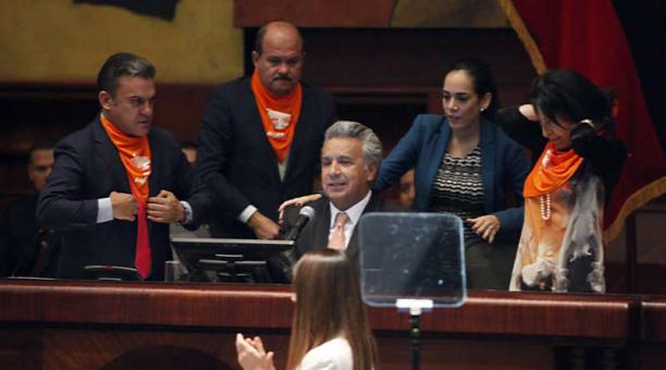 Lenín Moreno llegó a la Asamblea Nacional para analizar leyes sobre la niñez. Foto: Patricio Terán / ÚN