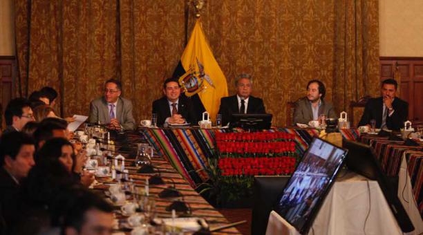 Gabinete ampliado realizado en el salón de los presidentes en Carondelet. Foto: Patricio Terán / ÚN
