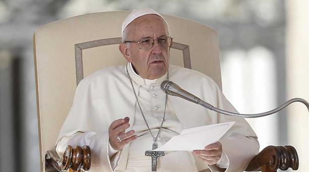 El papa Francisco preside la audiencia general de los miércoles en la plaza de San Pedro del Vaticano. Foto: EFE