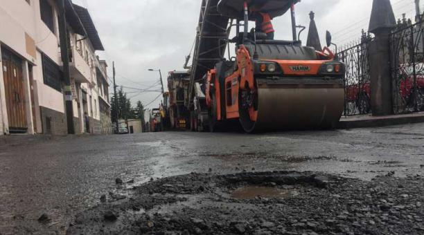 Por trabajos de repavimentación habrá restricción vehicular en un tramo de la calle García Moreno. Foto: Paúl Rivas / ÚN