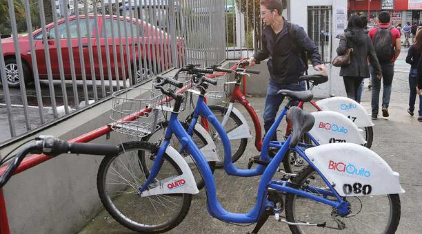 Usted puede ser parte de la iniciativa la Hora del Planeta utilizando la bicicleta en vez de el auto. Foto: archivo ÚN