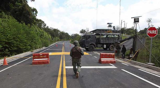 Los controles militares aumentaron en la vía a Mataje, Esmeraldas. Foto: ÚN