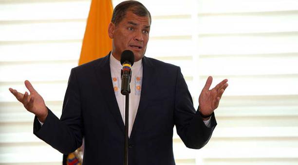 Se abrió una indagación previa por presunto peculado contra exfuncionarios, incluido el expresidente Rafael Correa. Foto: archivo ÚN