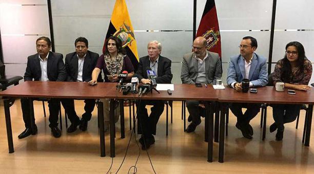 Esta mañana, 24 de abril del 2018, cuatro concejales de Quito pidieron al Alcalde de Quito que  salga. Foto: Betty Beltrán / ÚN