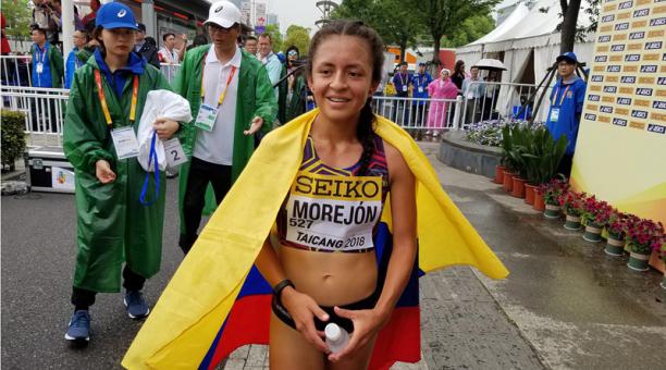 Glenda Morejón, a su arribo a la meta , tras lograr la medalla de plata en el Mundial de Marcha en China. Foto: Twitter del Comité Olímpico Ecuatoriano