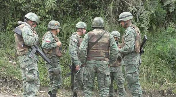 La patrulla del destacamento militar Soldado Santander  Maldonado, en la provincia del Carchi, aparecieron después de 48 horas de estar perdidos. Foto: ÚN