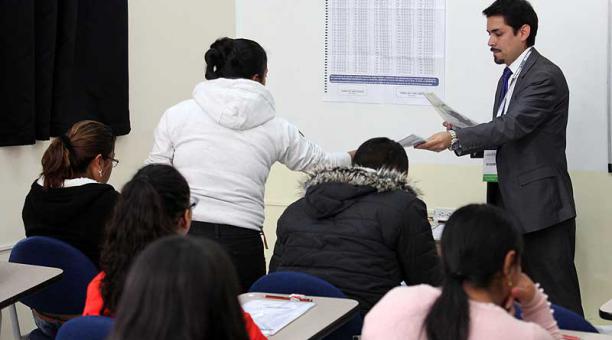 El examen se tomó en la Facultad de Medicina de la U. Central. Foto: Julio Estrella / ÚN
