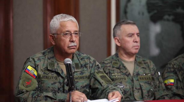 Roque Moreira, comandante general del Ejército durante una rueda de prensa este 17 de octubre del 2018. Foto: Julio Estrella / ÚN