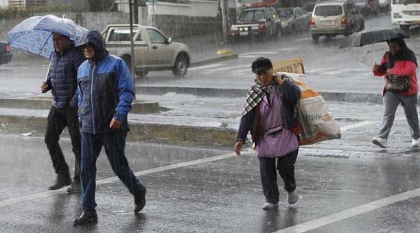 Desde las 13:30 de ayer, 6 de enero del 2019, Quito soportó intensas lluvias. Foto: archivo / ÚN