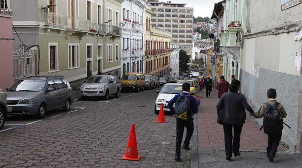 La calle Caldas fue el escenario del hecho. Foto: Galo Paguay / ÚN