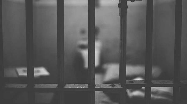 Imagen referencial. Según la Fiscalía, el hombre violó a su hija desde los 12 hasta los 15 años de manera reiterada. Foto: Pixabay