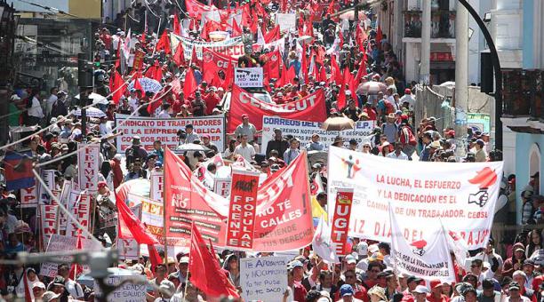 Gremios, sindicatos, organizaciones sociales participaron la marcha por el Día del Trabajo. Foto: Eduardo Terán / ÚN