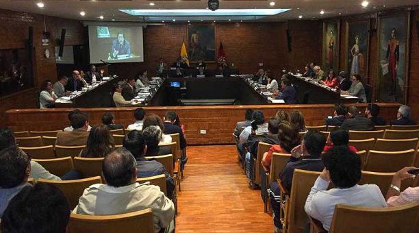 La mañana de este 2 de mayo del 2019, toditos los concejales de Quito asistieron a la última sesión del pleno. Foto: Betty Beltrán / ÚN