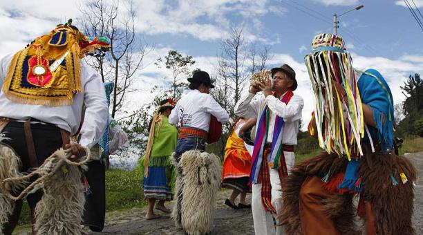 Varios colectivos culturales se citaron en un tramo del Camino del Inca (sur). Foto: Galo Paguay / ÚN