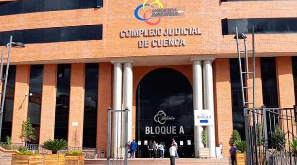 El caso se ventiló en las cortes de Cuenca pues allá fue inscrito el menor como hijo de la secuestradora. Foto: Twitter Fiscalía