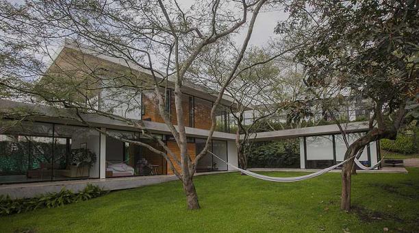 Esta es la Casa Tacuri, ganadora del primer premio en la categoría nuevas viviendas. Foto: Julio Estrella / ÚN