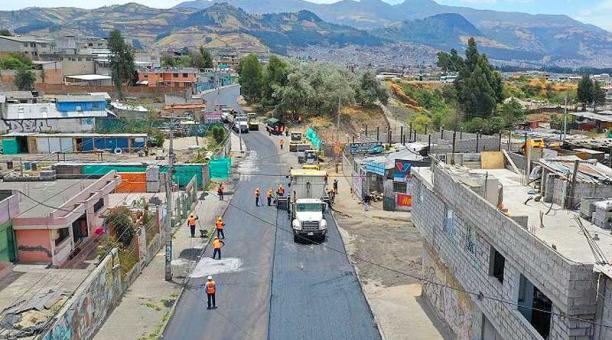La repavimentación cubrirá 1 340 metros en la calle F. Chiriboga. Foto: cortesía Municipio de Quito