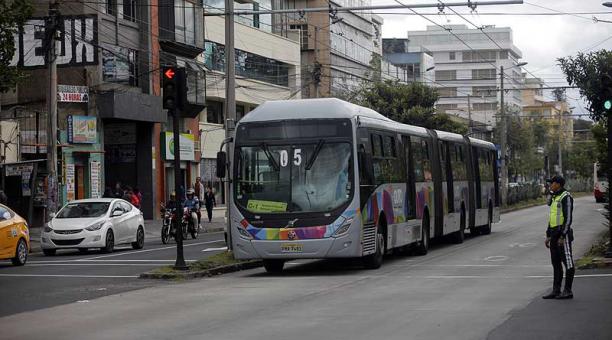El Municipio suspendió este 8 de octubre del 2019 la operación del trole y la Ecovía, en Quito. Foto: Patricio Terán / ÚN