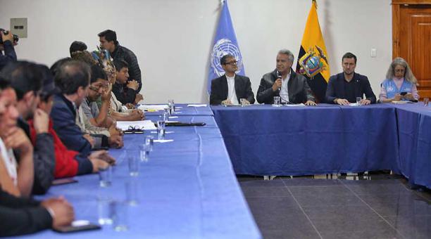 El presidente Lenín Moreno se reunió el 13 de octubre del 2019 con los dirigentes de la Conaie, en Quito. Foto: API para ÚN