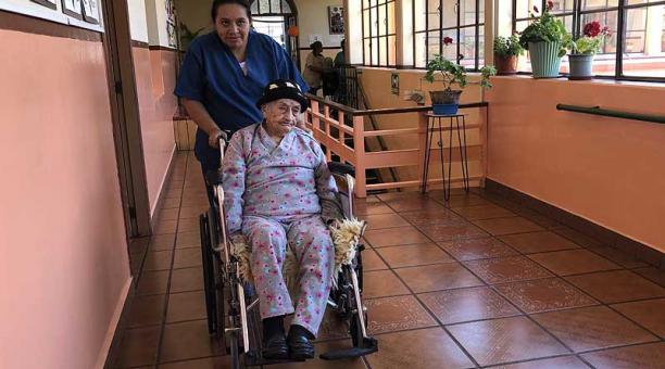 María Vizcaíno ya no puede movilizarse por sí sola. Fotos: Ana Guerrero / ÚN