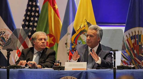 Luis Almagro y el presidente Lenín Moreno, en la reunión del Mispa. Foto: Patricio Terán / ÚN