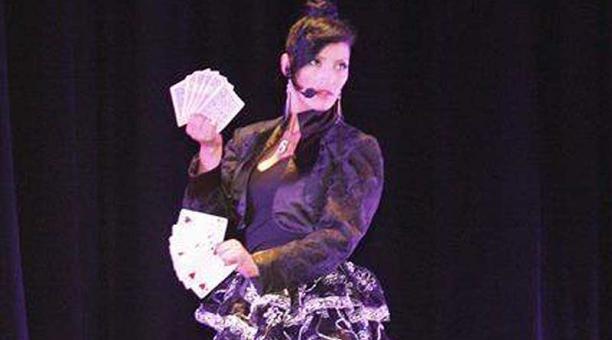 Sadia Sidel tiene 12 años de recorrido en el mundo del ilusionismo. Foto: Facebook Sadia Sidel