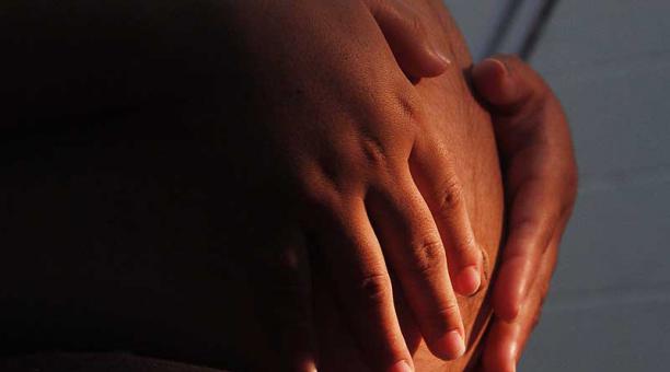 magen referencial. En Ecuador, dos de cada 10 partos son de adolescentes, según un estudio del INEC realizado en el 2010. Foto: archivo / ÚN