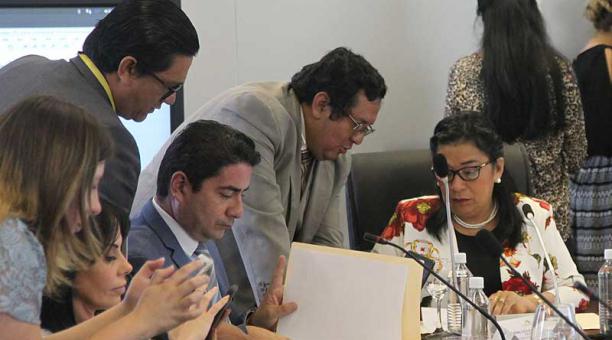 Karina Arteaga (AP) preside la Comisión laboral. Foto: Julio Estrella / ÚN