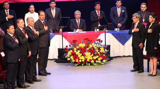 La sesión solemne de Quito reunió al alcalde Yunda y al presidente Moreno. Foto: Julio Estrella / ÚN