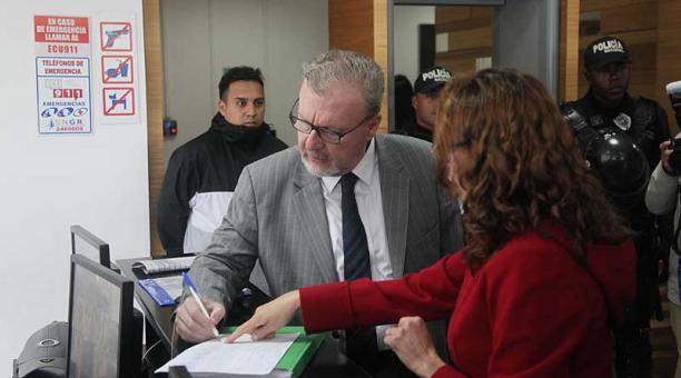 El abogado de Paola Pabón, Ramiro Aguilar aseguró que pedirá “una reunión con el Estado ecuatoriano”. Foto: archivo / ÚN